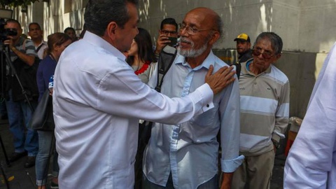 Foto EPA/CRISTIAN HERNANDEZ