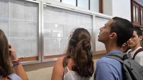 Dia 3 de Agosto é a data definida para afixação dos resultados da 2.ª fase dos exames nacionais. Foto Rui Silva/Arquivo