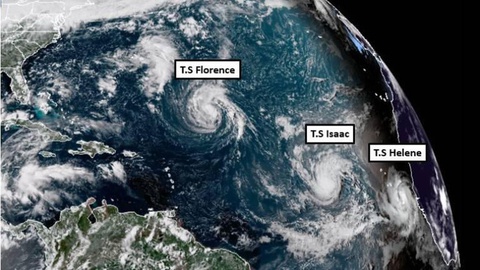 As três tempestades em evolução actualmente no Atlântico e a possível rota que deverão tomar.   Fotos DR