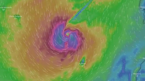 Furacão Leslie, 6h. 