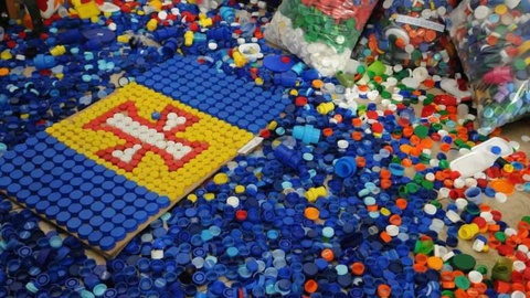 As tampas têm ajudado algumas pessoas portadoras de deficiência.