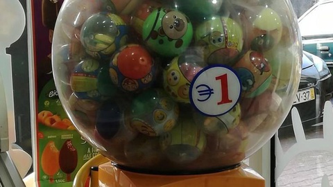 “O que está mal? O número ou o símbolo do euro?”, questiona Letícia Sousa.