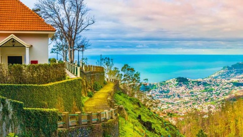 O preço médio das casas no Funchal por metro quadrado é 254 euros superior à média regional.   Foto Shutterstock