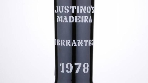 ESte é o Vinho que venceu o Madeira Trophy no IWC2019.   Fotos DR