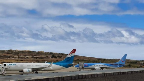 Alguns aviões divergidos aguardaram no Porto Santo a melhoria no estado do tempo