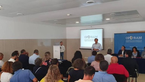 O Governo Regional promoveu, hoje, uma sessão de esclarecimento no âmbito do Orçamento Participativo, no Centro Cultural e de Congressos do Porto Santo.