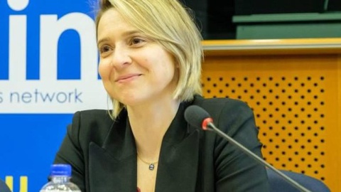 O projecto foi apresentado pela deputada do PSD, Cláudia Monteiro de Aguiar.