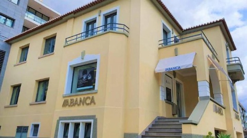O Centro de Investimentos do Funchal, que era um imóvel arrendado, passa agora a fazer parte do património imobiliário do ‘Abanca’.
