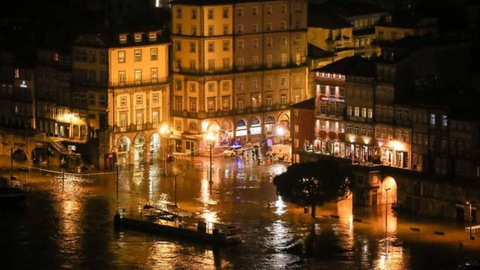 Inundações na ribeira do Porto em Dezembro passado. FOTO Lusa