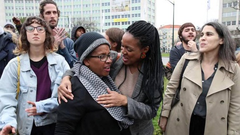 Joacine na manifestação contra o racismo e violência policial, ontem, em Lisboa. Foto Lusa