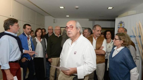 As conclusões da reunião foram transmitidas aos jornalistas pelo médico cardiologista, António Drumond. Foto Hélder Santos/ASPRESS