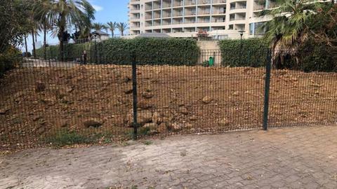 A cratera deu lugar a aterro, em plena zona turística?, pergunta João Silva.