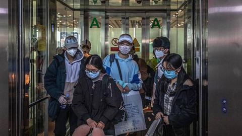 Foto EPA/ROMAN PILIPEY