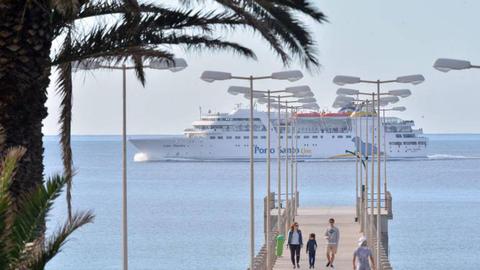 ‘Lobo Marinho’ chega hoje mais cedo ao Porto Santo.   Foto Arquivo