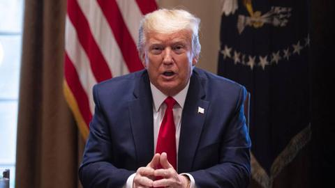 Foto EPA/KEVIN DIETSCH