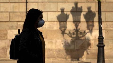 Foto EPA/ENRIC FONTCUBERTA