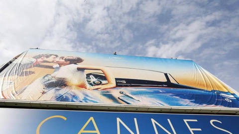 EPA/SEBASTIEN NOGIER