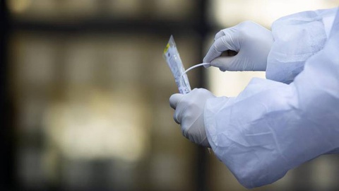 Foto EPA/IAN LANGSDON