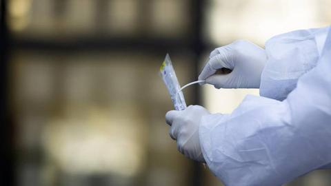 Foto EPA/IAN LANGSDON