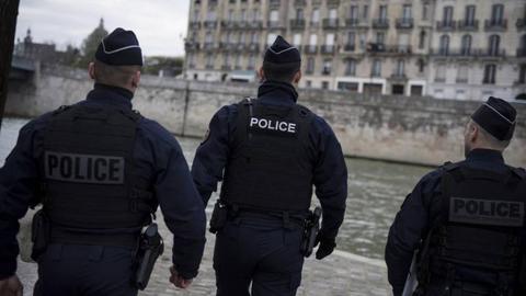 EPA/JULIEN DE ROSA