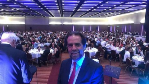 Miguel Albuquerque já não irá ao Reino Unido, no segundo fim-de-semana de Maio.