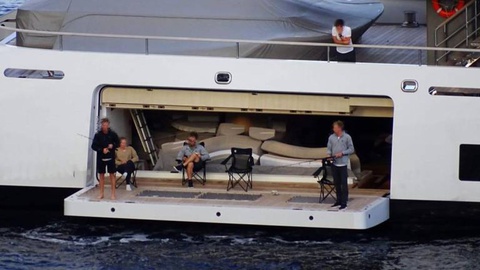 Momentos de descanso ontem ao largo do Caniçal. Fotos DR