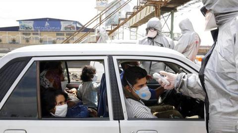 Foto EPA/ABEDIN TAHERKENAREH