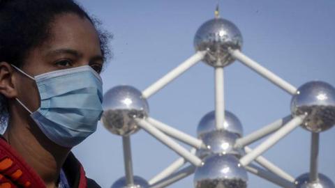 Foto EPA/OLIVIER HOSLET