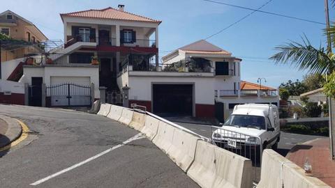 “Moradia com metade dentro da cerca sanitária e metade fora!” - Nélio Silva.