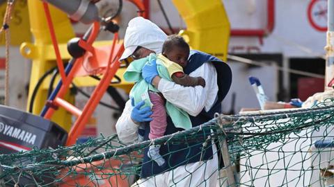 Foto EPA/CARMELO IMBESI