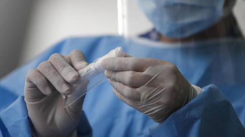 Foto EPA/DIEGO AZUBEL