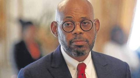 O governador da província de Namibe, Archer Mangueira