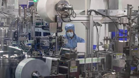 Foto EPA/ROMAN PILIPEY