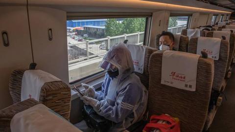 Foto EPA/ROMAN PILIPEY