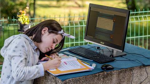 Foto EPA/MANUEL DE ALMEIDA