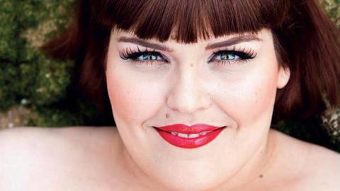 Um dos artistas é Vânia Fernandes.