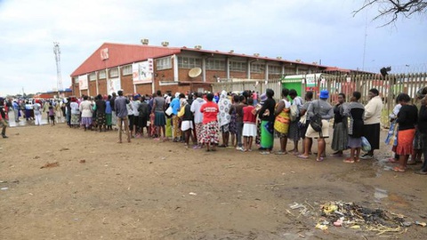 Foto  EPA/AARON UFUMELI