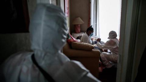 Foto EPA/CHRISTOPHE PETIT TESSON