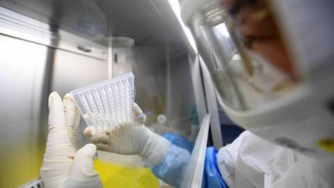 Foto EPA/SHEPHERD ZHOU CHINA OUT