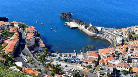 Câmara de Lobos conta agora com dezenas de pessoas com covid-19.   Foto Rui Silva/Aspress