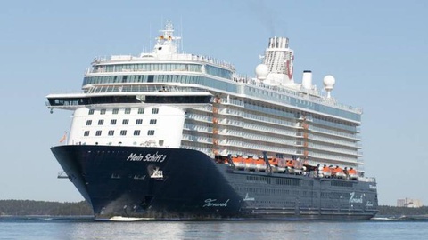 Mein Schiff 3' é aguardado esta noite na baía do Funchal —