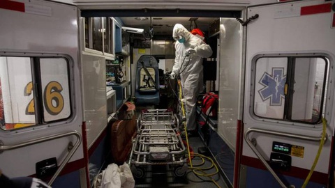 Foto EPA/MICHAEL REYNOLDS