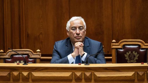 Foto EPA/JOSE SENA GOULAO