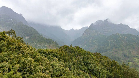 Para esta sexta-feira são esperadas muitas nuvens e chuva, sobretudo nas zonas altas e costa Sul da Madeira.&nbsp;