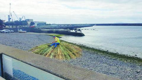 “Não há nadadores salvadores, mas há que tratar da sombrinha” - Augusta Maria.