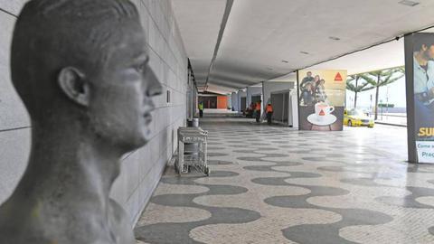 Os únicos casos activos são de passageiros que chegaram por avião. Foto Rui Silva/Aspress