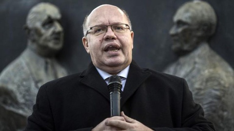 Foto EPA/OLIVER WEIKEN