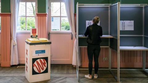 Foto EPA/BART MAAT