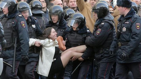 Foto EPA/MAXIM SHIPENKOV