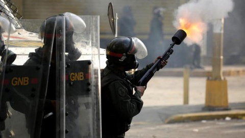 Fotos REUTERS/Marco Bello, REUTERS/Carlos Garcia Rawlins e REUTERS/Christian Veron